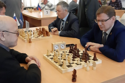 Шахматы объединяют ветеранов Ямала