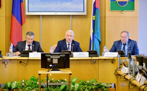 В облдуме состоялось заседание Совета представительных органов муниципальных образований региона