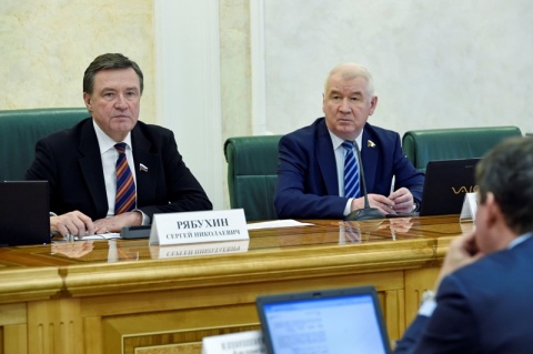Сергей Корепанов принял участие в расширенном заседании комитета Совета Федерации по бюджету и финансовым рынкам