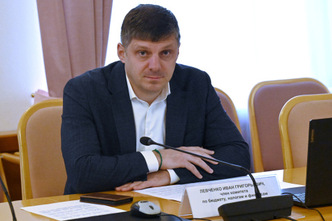 Иван Левченко проводит приём избирателей в муниципальных образованиях юга Тюменской области