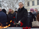 Андрей Артюхов на церемонии возложения венков и цветов на мемориалах «Память» и «Вечный огонь»