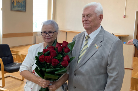 Юрию Коневу вручили нагрудный знак «Почетный гражданин города Тобольска»