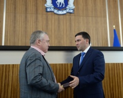 Сергею Ефимову вручена награда Губернатора Ямало-Ненецкого автономного округа