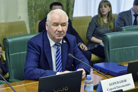 Сергей Корепанов участвует в парламентских слушаниях в Госдуме РФ