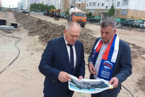 Вячеслав Танкеев поддержал инициативу нижневартовских педагогов: в октябре в городе откроется Учительский бульвар 