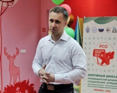 Виктор Буртный встретился с участниками студенческих отрядов УФО