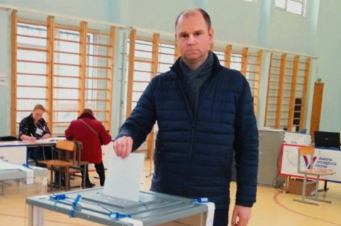 Дмитрий Фролов принял участие в голосовании
