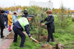 Тамара Белоконь приняла участие в экологическом  субботнике в городе Нефтеюганске