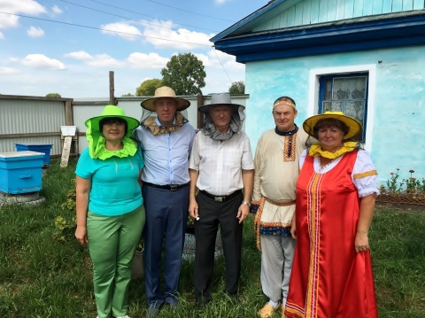 В деревне Малышенка Голышмановского района состоялся праздник меда