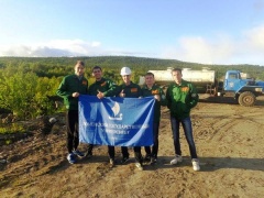 Ишимские студенты трудятся на строительстве сухого дока 
