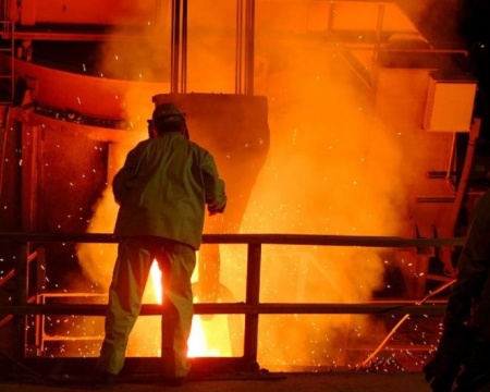 Сергей Корепанов поздравил работников металлургической отрасли с профессиональным праздником