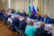 Состоялась встреча временно исполняющего обязанности губернатора Югры Руслана Кухарука с трудовыми коллективами и общественностью Нефтеюганска