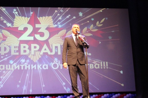 Богдан Богославец поздравил жителей Нефтеюганска с  Днем защитника Отечества 