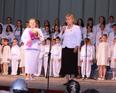 Галина Шустова посетила отчетный концерт детского хорового коллектива «Сибирята»