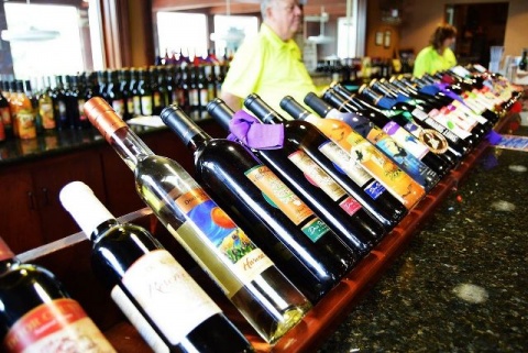 Депутаты планируют усилить ответственность за незаконный оборот алкоголя