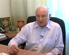 Николай Барышников решает вопросы избирателей