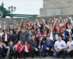 Участники автопробега «Ветераны Сургута - ветеранам Крыма» сделали остановку в Керчи