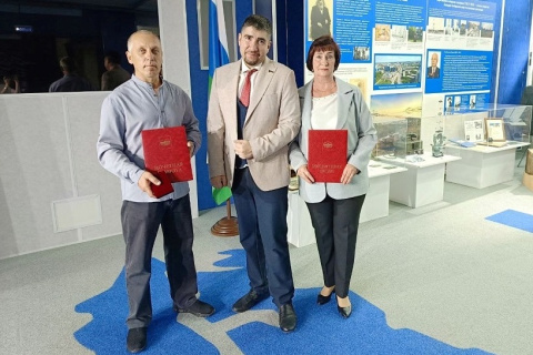 Иван Вершинин вручил награды сотрудникам лечебно-реабилитационного центра «Градостроитель»