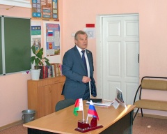 Владимир Ульянов обсудил со школьниками недетские темы