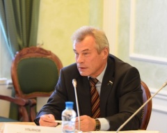Владимир Ульянов  комментирует законы экономического блока, принятые облдумой в 2015 году