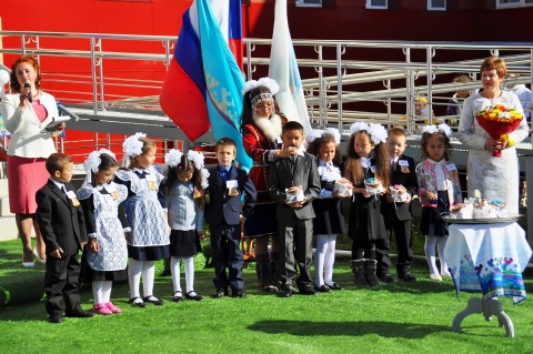 Фуат Сайфитдинов побывал на открытии школы в Ныде