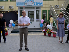   Фуат Сайфитдинов поздравил школьников из  центра «Семья»  с началом нового учебного года