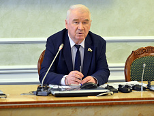 В облдуме прошла пресс-конференция с главой парламента Сергеем Корепановым