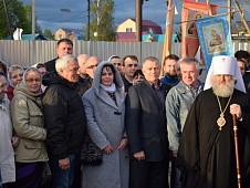 Владимир Ермолаев посетил праздничный молебен в честь начала строительства нового храма в Нефтеюганске