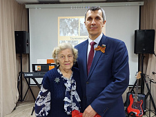 Андрей Лазарев поздравил ветеранов Великой Отечественной войны