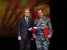 Андрей Артюхов принял участие в торжественном мероприятии, посвященном Дню Героев Отечества