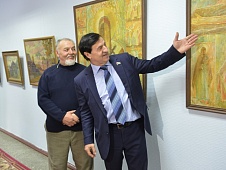Владимир Майер открыл в облдуме выставку тобольского художника Николая Ситько