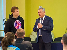 Эдуард Омаров провел встречу с тренерами и спортсменами Центра олимпийской подготовки «Тюмень-дзюдо»