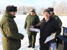 Юрий Баранчук поздравил резервистов с успешным окончанием военных сборов