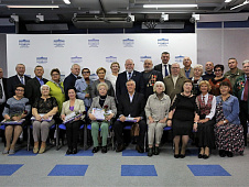 В облдуме состоялась церемония награждения, посвященная 50-летию со дня образования Нижневартовска