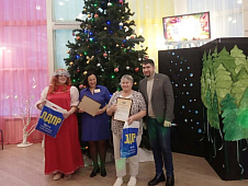 Иван Вершинин поздравил детей и коллектив реабилитационного центра «Большой Тараскуль» с наступающим Новым годом