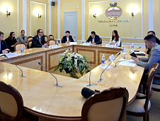 Депутаты Тюменской областной думы с использованием системы ВКС приняли участие в совещании, которое провел комитет Государственной Думы по молодежной политике
