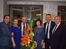 Владимир Ермолаев принял участие в праздничных мероприятиях, посвященных 50-летнему юбилею Нефтеюганска