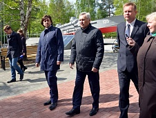 Сергей Медведев посетил сквер имени Петра Потапова