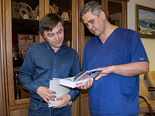 Альберт Суфианов презентовал монографию по хирургическому лечению эпилепсии
