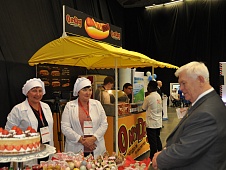 Юрий Конев принял участие в торжественном открытии выставки «Тюменская марка»