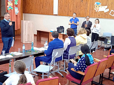 Юрий Баранчук принял участие в проведении отборочного тура конкурса на лучший эскиз благоустройства школьной территории