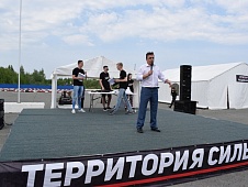 Владимир Ермолаев поддержал проведение экстремального забега «Территория сильных» в Нефтеюганске