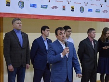 Владимир Ермолаев поддерживает развитие тяжелой атлетики в Нефтеюганске