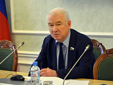 Сергей Корепанов провел заседание редакционно-издательского совета облдумы