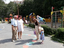 Владимир Столяров посетил тюменский детский сад № 135