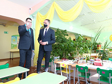 Николай Токарчук посетил надымский детский сад «Солнышко» 