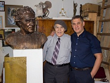 Альберт Суфианов посетил мастерскую  тюменского скульптора Николая Распопова