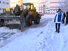 Дмитрий Плотников оценил качество уборки городских дорог Нового Уренгоя 