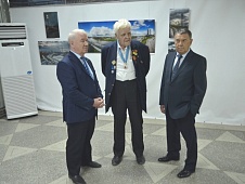 Сергей Корепанов принял участие в работе экспозиции, посвящённой предстоящему 85-летнему юбилею Фармана Салманова